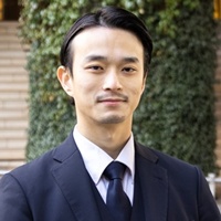 中巻星栄弁護士